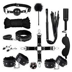 Gvilty Toys 12 részes Bdsm szett fekete színben
