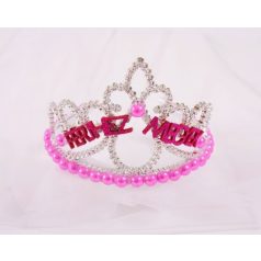 Férjhez megyek tiara fátyollal